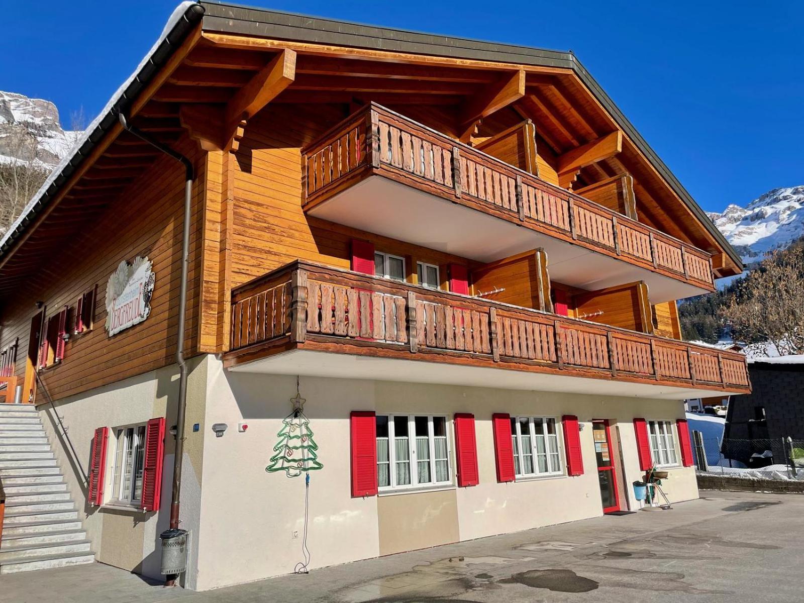 Touristenheim Bergfreude Leukerbad Exterior foto